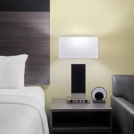 Baymont Inn & Suites By Wyndham Liberty Exteriör bild