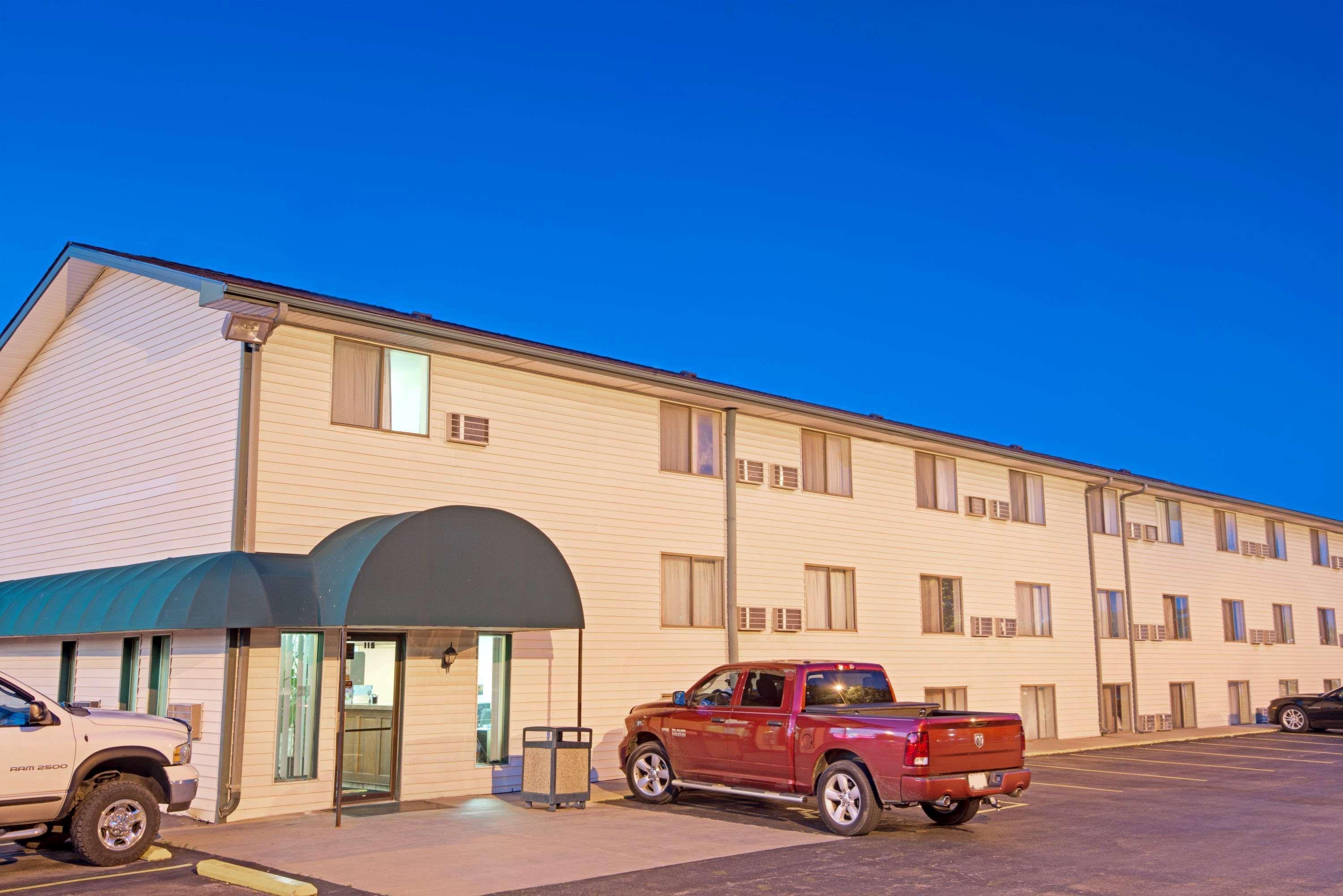 Baymont Inn & Suites By Wyndham Liberty Exteriör bild