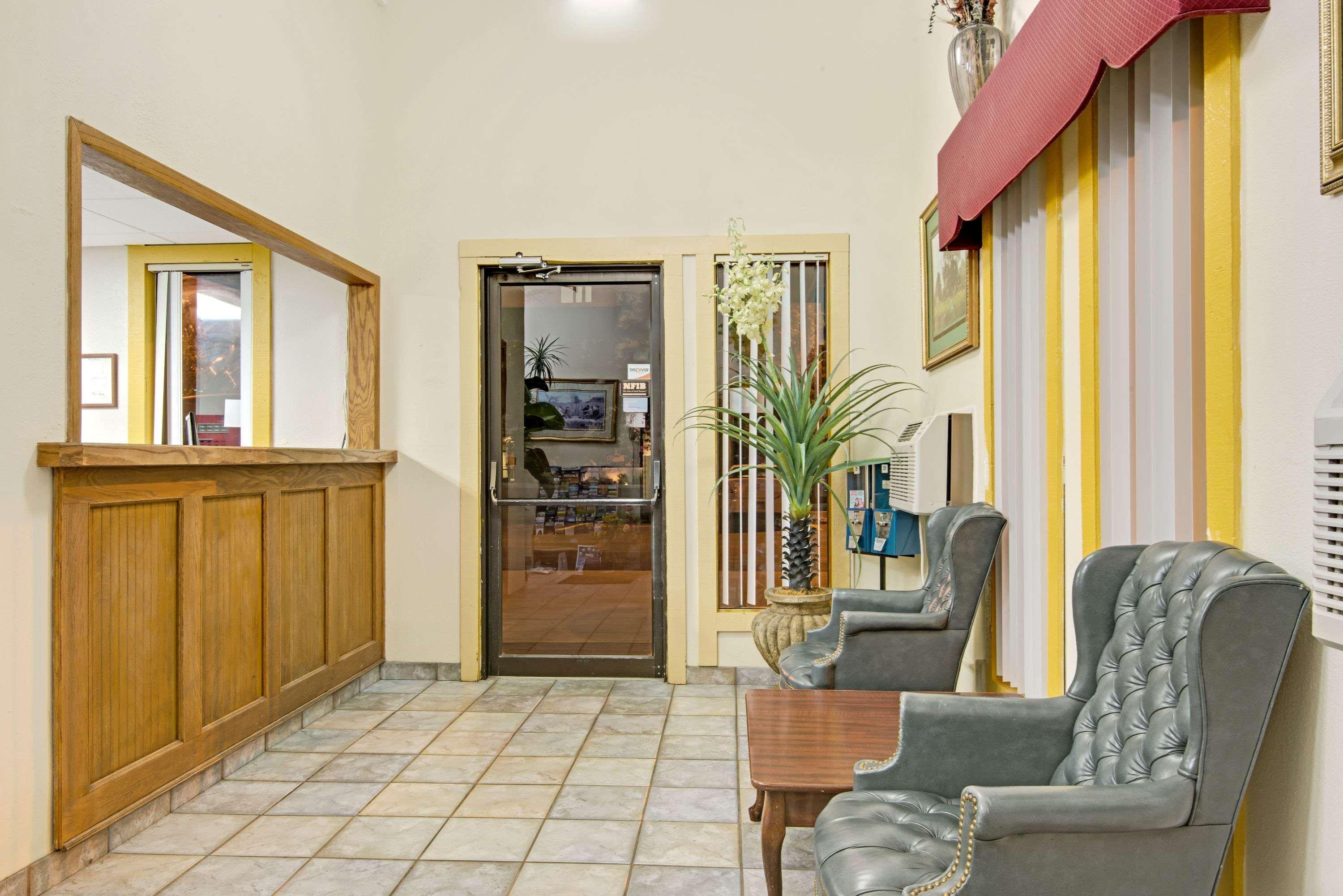 Baymont Inn & Suites By Wyndham Liberty Exteriör bild