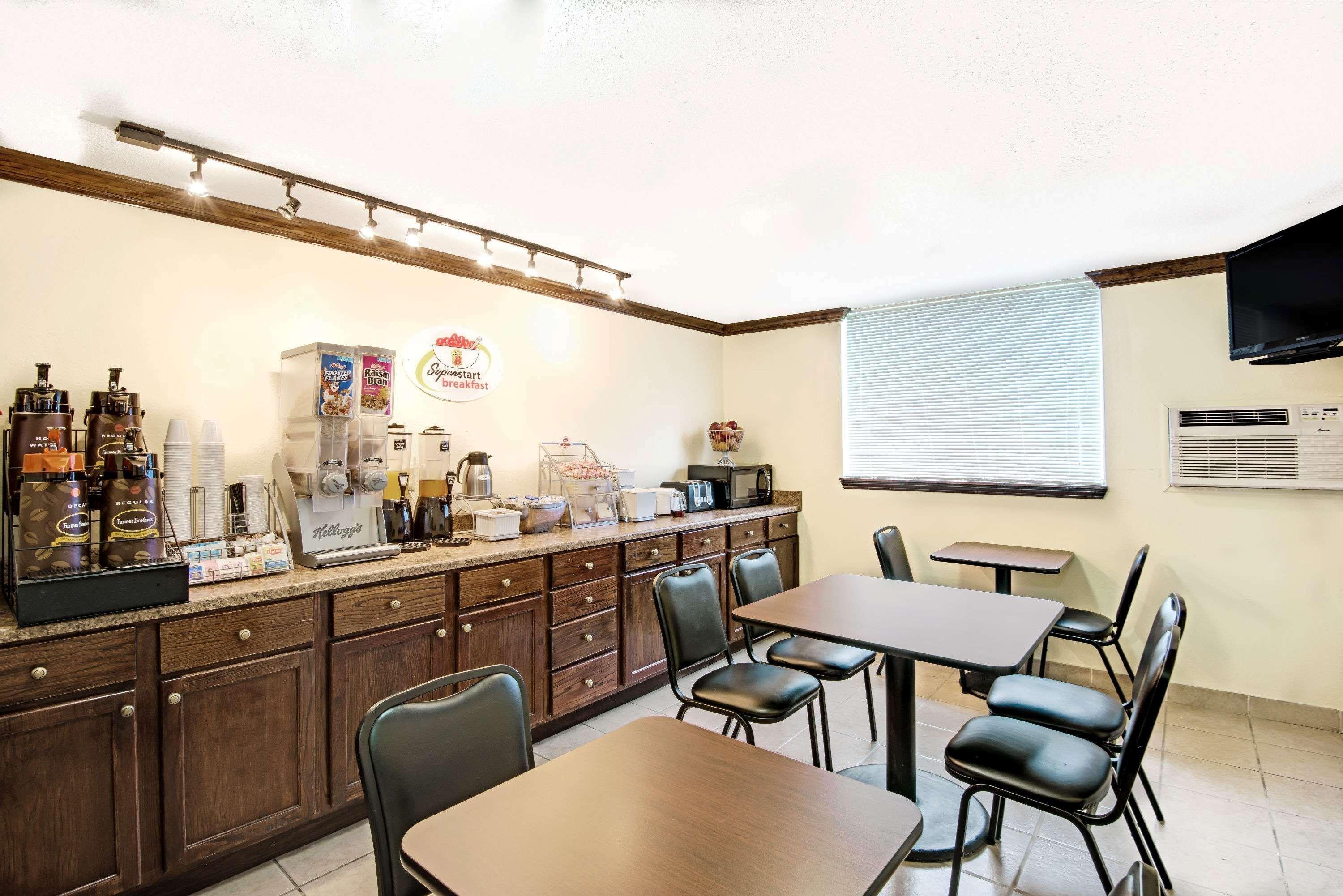 Baymont Inn & Suites By Wyndham Liberty Exteriör bild