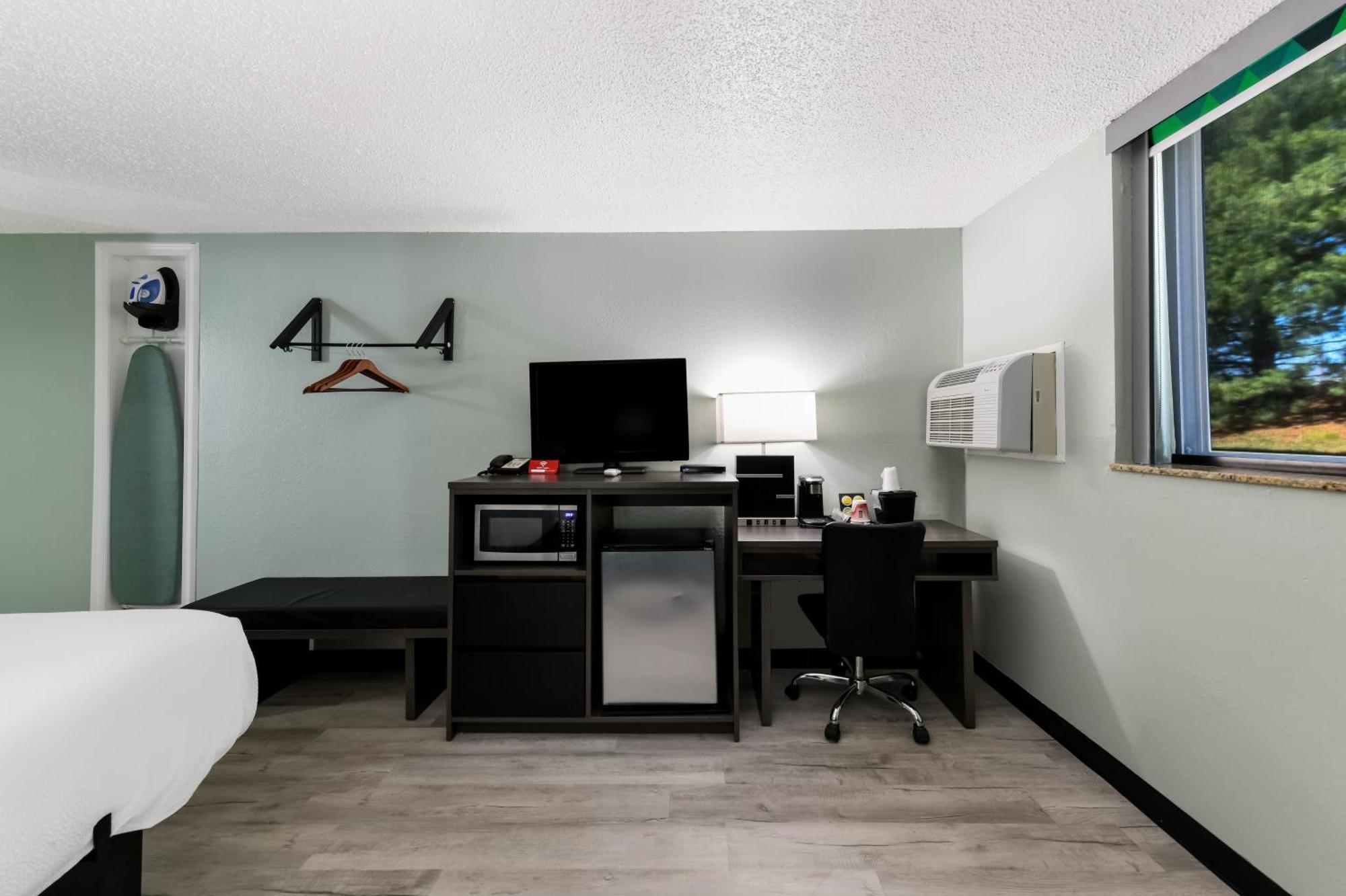 Baymont Inn & Suites By Wyndham Liberty Exteriör bild