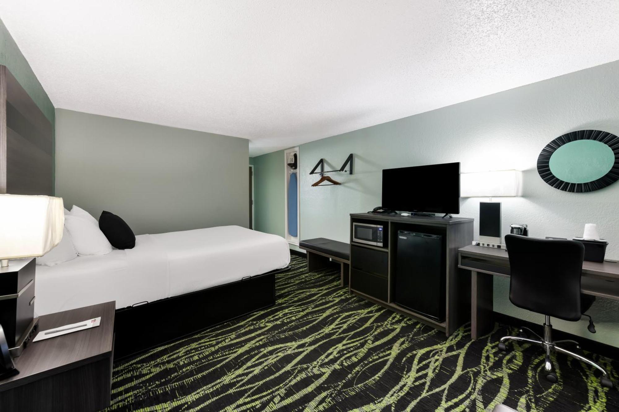 Baymont Inn & Suites By Wyndham Liberty Exteriör bild