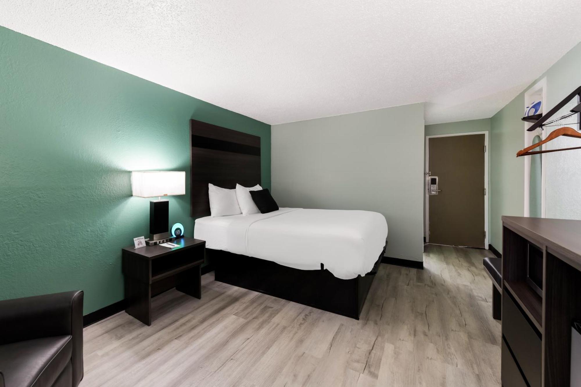 Baymont Inn & Suites By Wyndham Liberty Exteriör bild