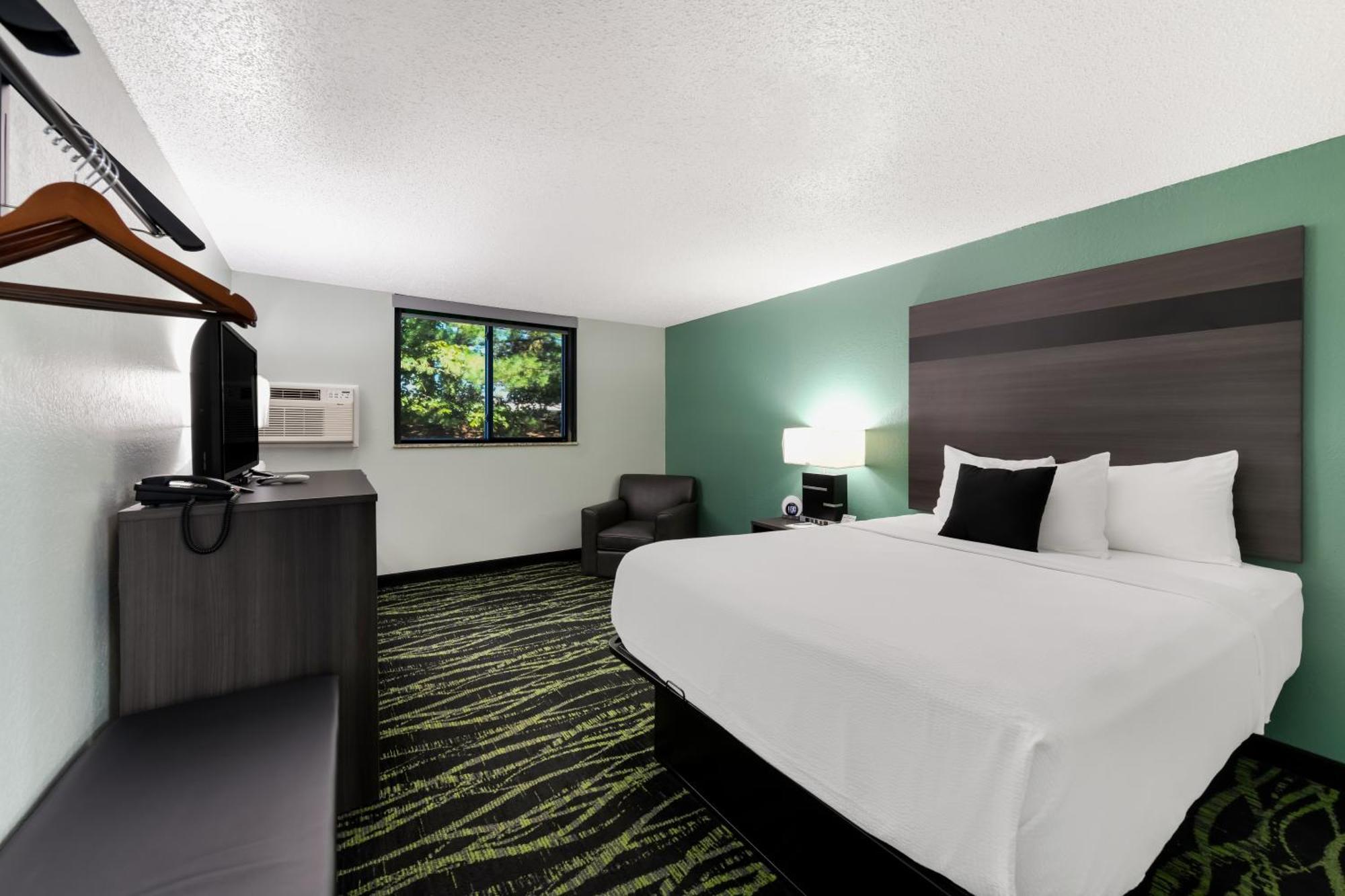 Baymont Inn & Suites By Wyndham Liberty Exteriör bild