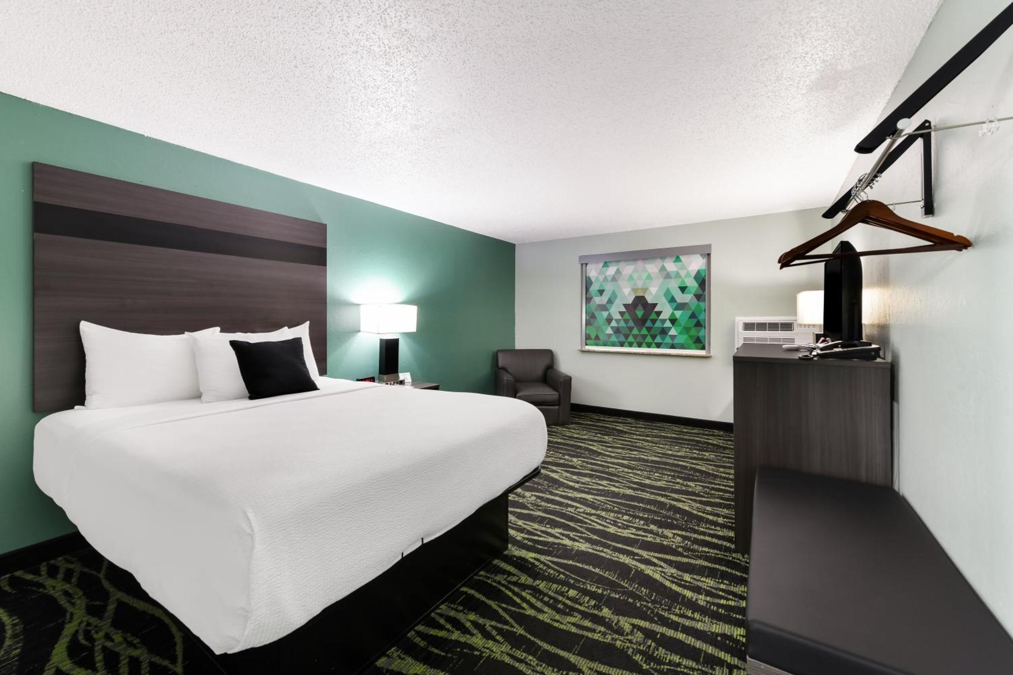 Baymont Inn & Suites By Wyndham Liberty Exteriör bild