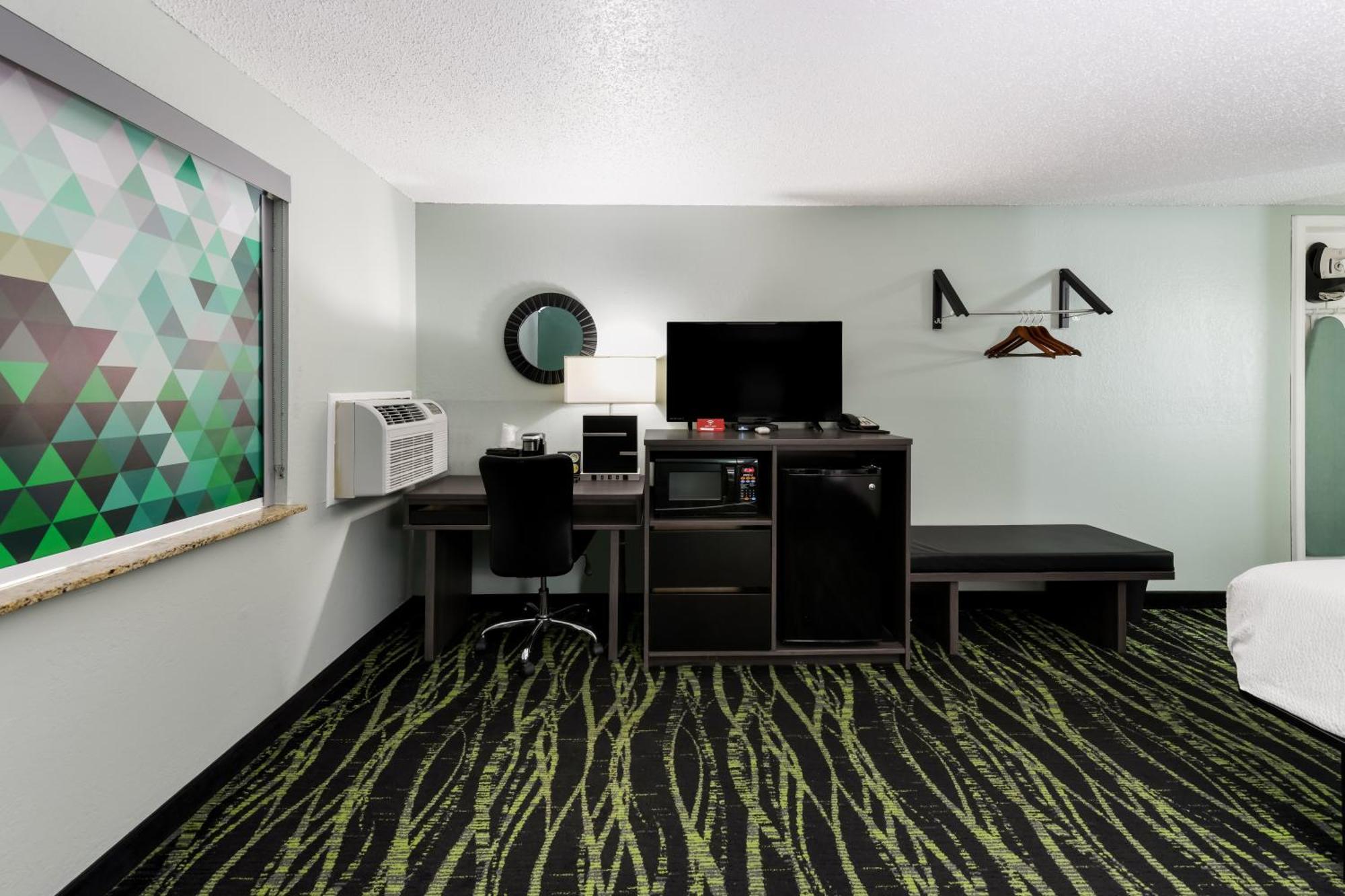 Baymont Inn & Suites By Wyndham Liberty Exteriör bild